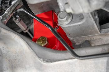 TM570 - Transmission/differential Mount, Polyurethane