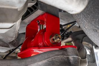 TM570 - Transmission/differential Mount, Polyurethane